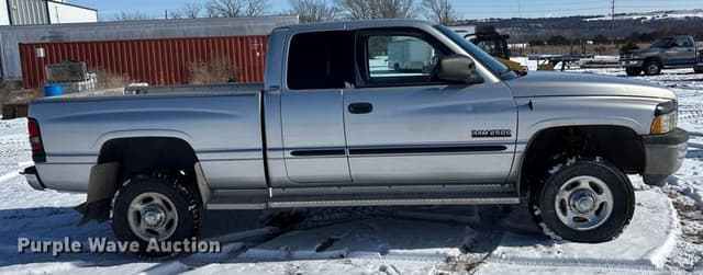 Image of Dodge Ram 2500 equipment image 3