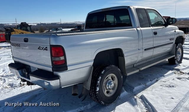 Image of Dodge Ram 2500 equipment image 4