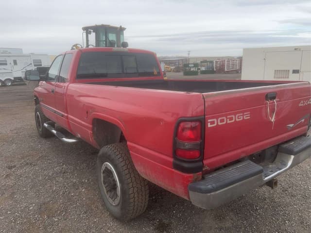Image of Dodge Ram 2500 equipment image 3