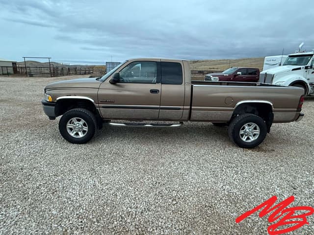 Image of Dodge Ram 2500 equipment image 1