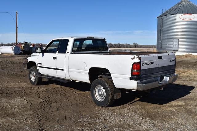 Image of Dodge Ram 2500 equipment image 4