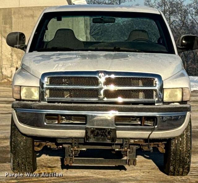 Image of Dodge Ram 2500 equipment image 1