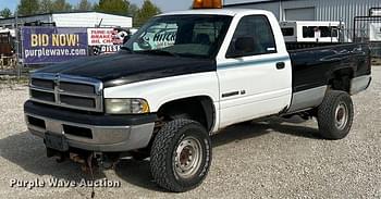 2001 Dodge Ram 2500 Equipment Image0