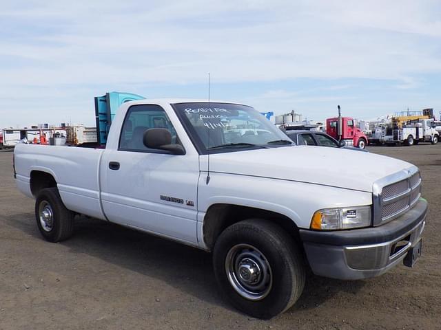Image of Dodge Ram 2500 equipment image 1