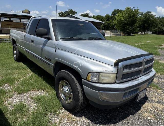 Image of Dodge Ram 2500 equipment image 1