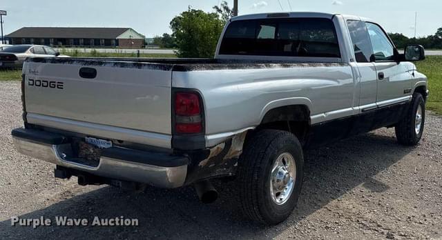 Image of Dodge Ram 2500 equipment image 4