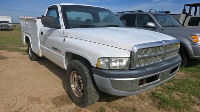 Image of Dodge Ram 2500 equipment image 1