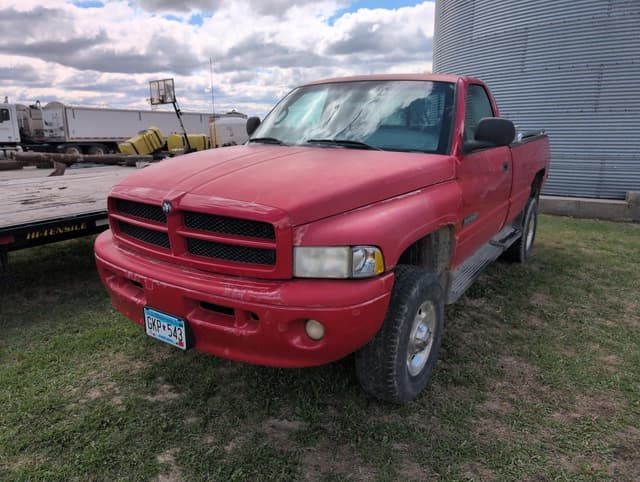 Image of Dodge Ram 2500 equipment image 1