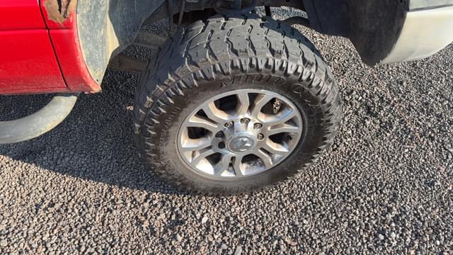 Image of Dodge Ram 2500 equipment image 3