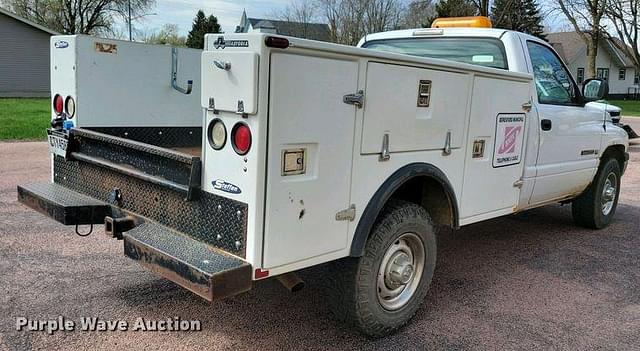 Image of Dodge Ram 2500 equipment image 4