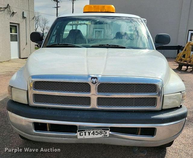 Image of Dodge Ram 2500 equipment image 1