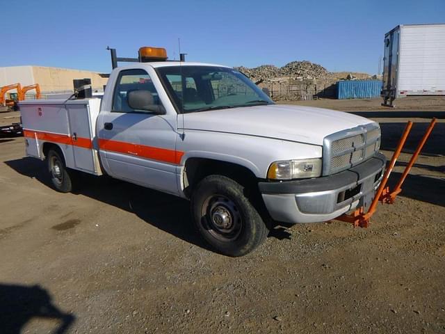 Image of Dodge Ram 2500 equipment image 1