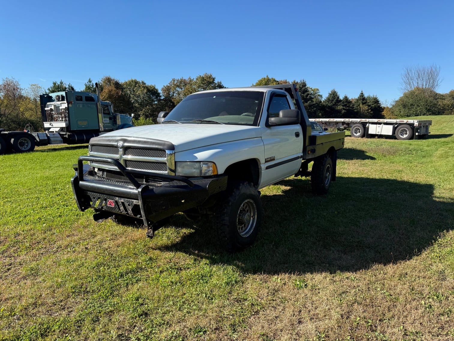 2001 Dodge Ram 2500 Equipment Image0