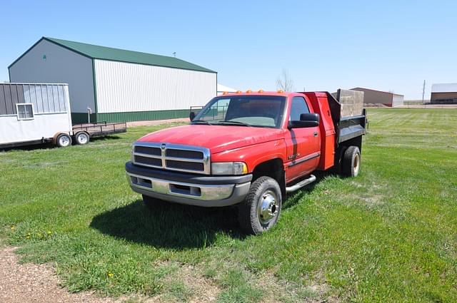 Image of Dodge Ram 3500 equipment image 1