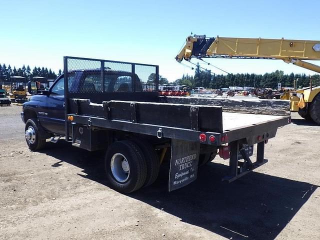 Image of Dodge Ram 3500 equipment image 4
