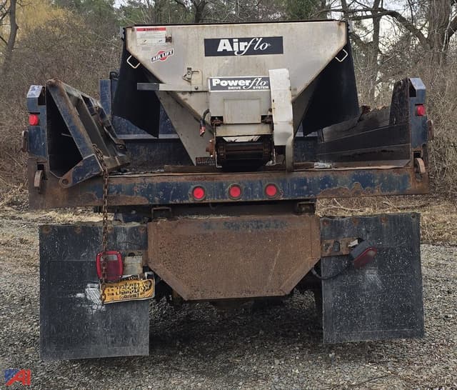 Image of Dodge Ram 3500 equipment image 2