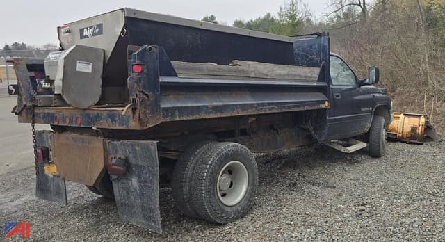 Image of Dodge Ram 3500 equipment image 3