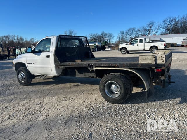 Image of Dodge Ram 3500 equipment image 3