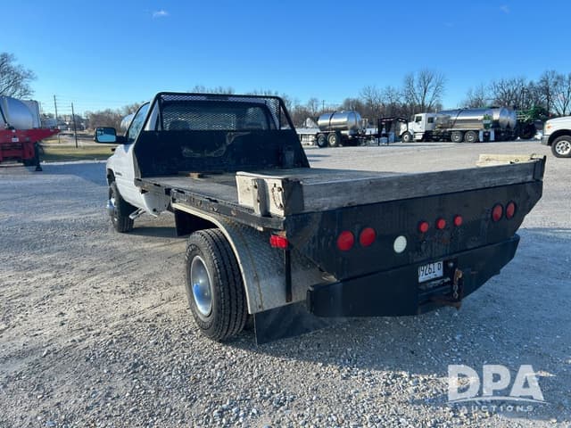 Image of Dodge Ram 3500 equipment image 4