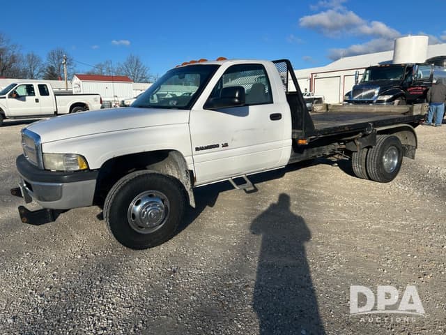 Image of Dodge Ram 3500 equipment image 1