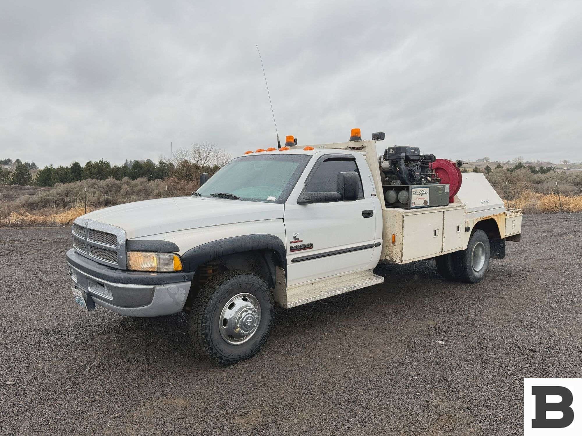 2001 Dodge Ram 3500 Equipment Image0