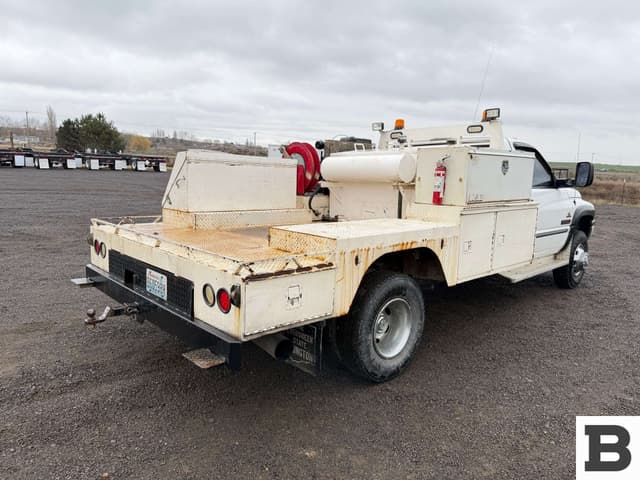 Image of Dodge Ram 3500 equipment image 4