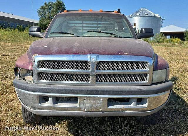 Image of Dodge Ram 3500 equipment image 1