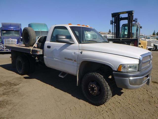 Image of Dodge Ram 3500 equipment image 1