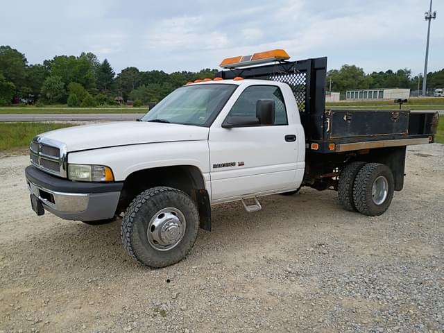 Image of Dodge Ram 3500 equipment image 1
