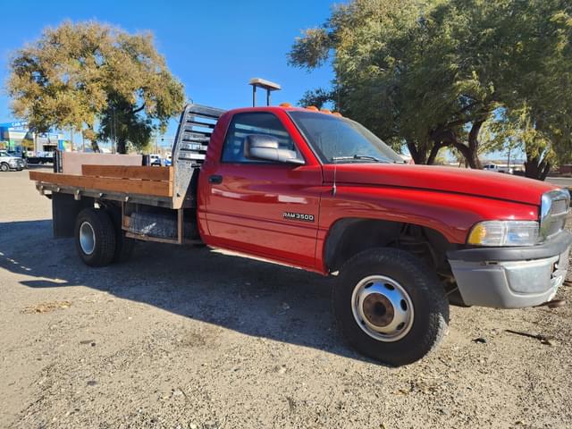 Image of Dodge Ram 3500 equipment image 1