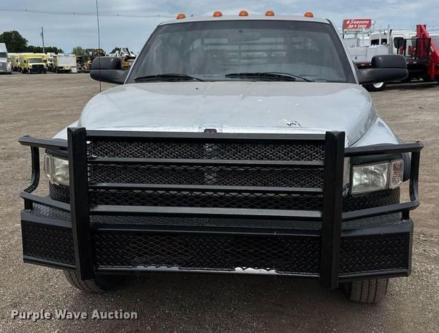 Image of Dodge Ram 3500 equipment image 1
