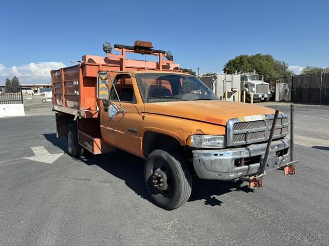 Image of Dodge Ram 3500 equipment image 1