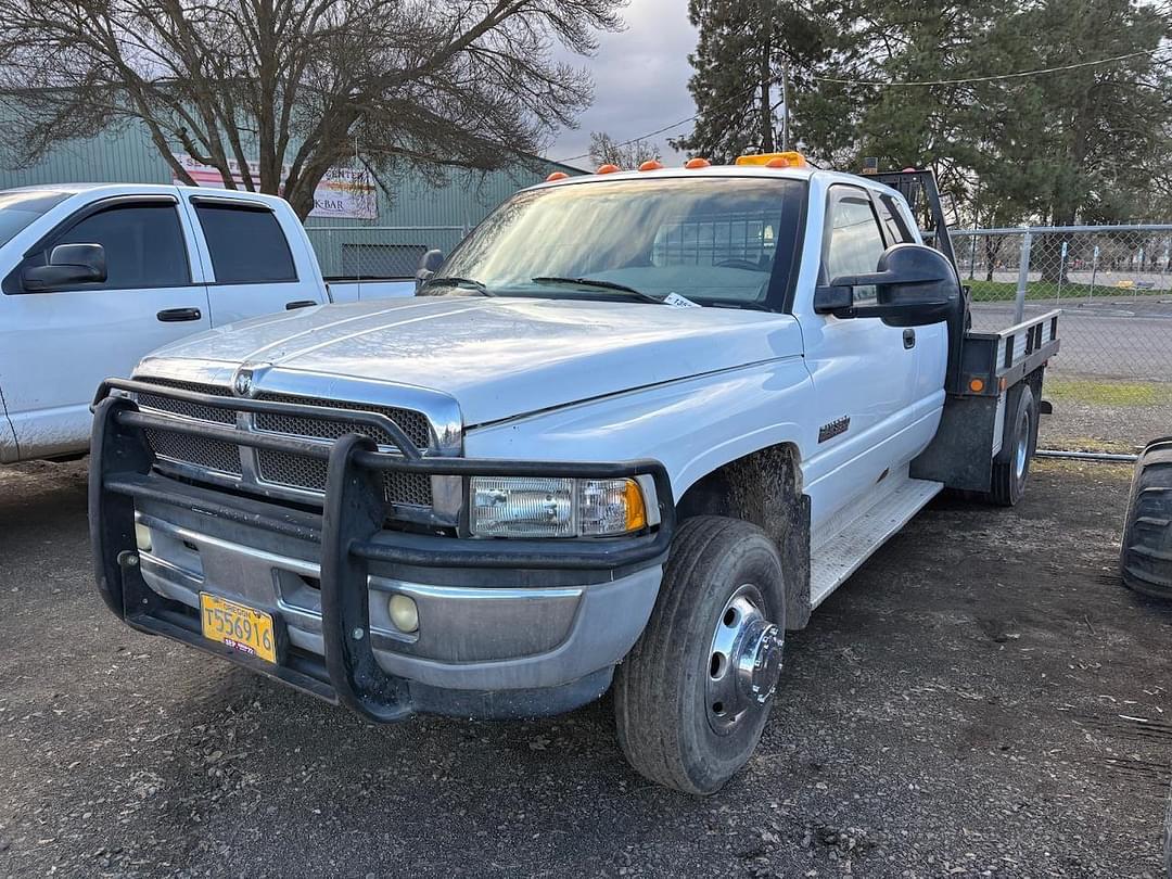 Image of Dodge Ram 3500 Primary image