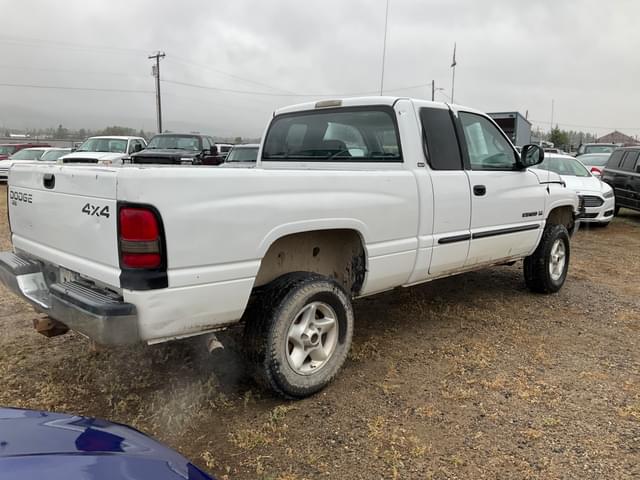Image of Dodge Ram 1500 equipment image 4