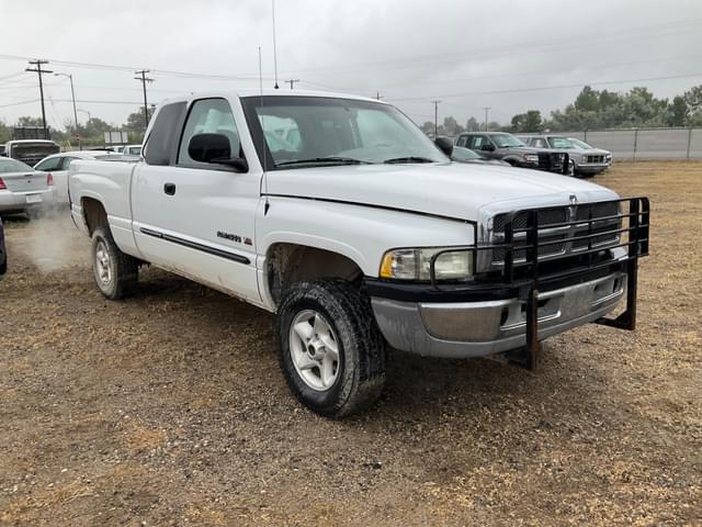 Image of Dodge Ram 1500 equipment image 2