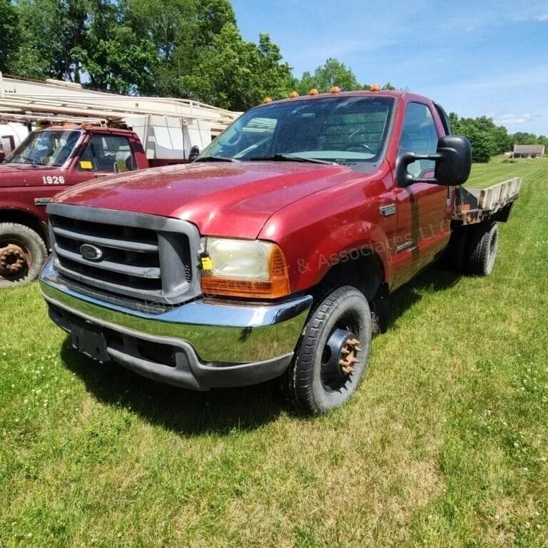 Image of Ford F-350 Primary image
