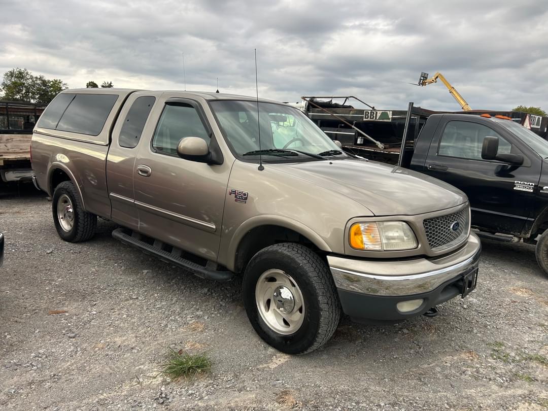 Image of Ford F-150 Primary image