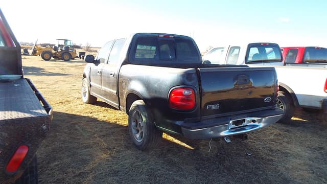 Image of Ford F-150 equipment image 2