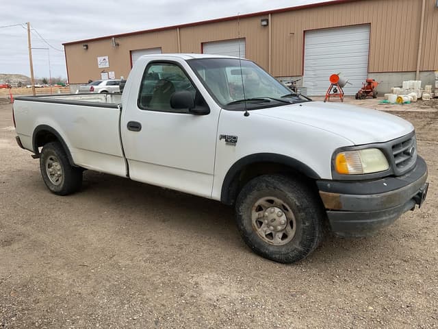 Image of Ford F-150 equipment image 2