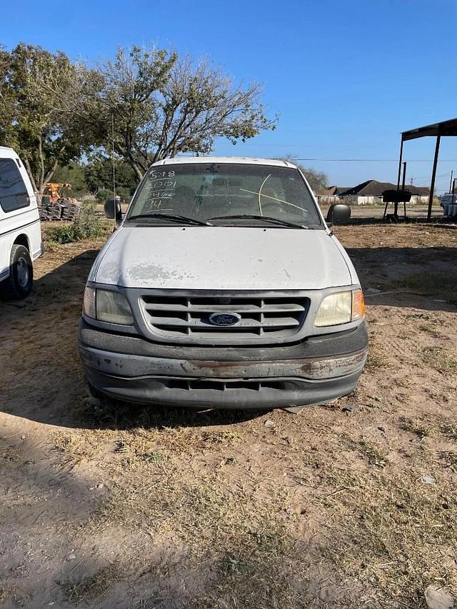 Image of Ford F-150 equipment image 4