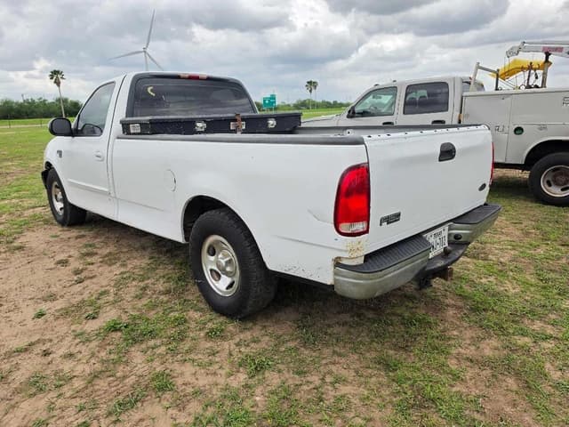 Image of Ford F-150 equipment image 3