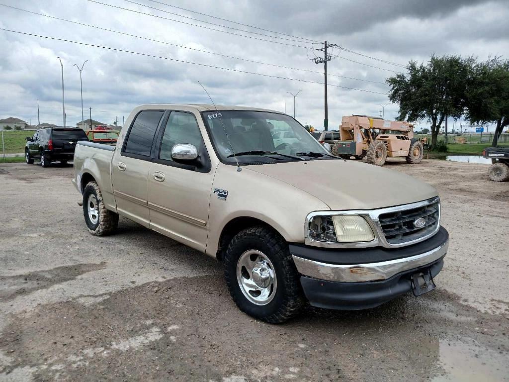 Image of Ford F-150 Primary image