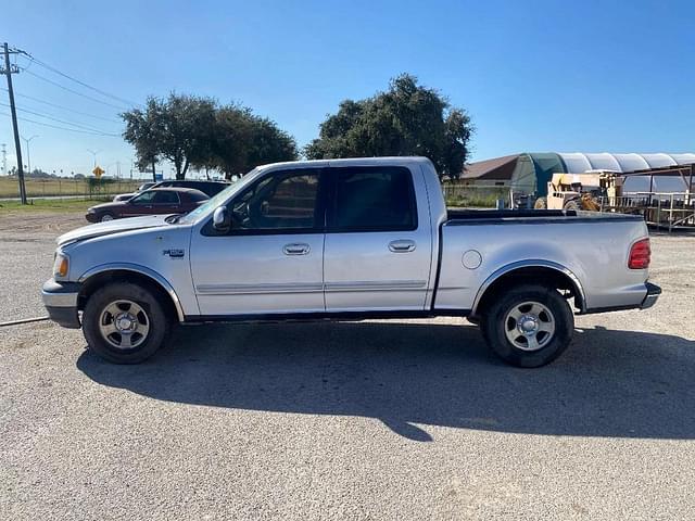 Image of Ford F-150 equipment image 4