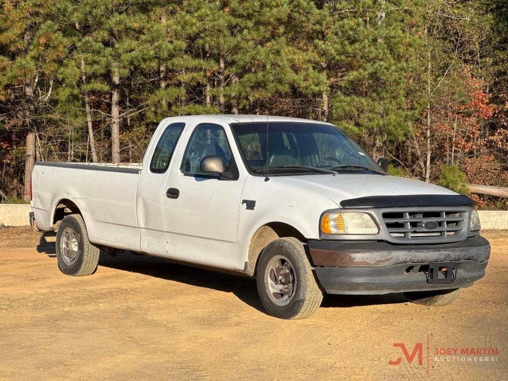 2001 Ford F-150 Equipment Image0