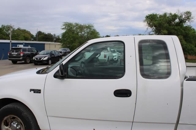 Image of Ford F-150 equipment image 4