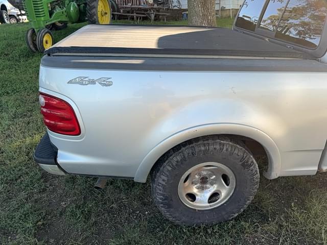 Image of Ford F-150 equipment image 4