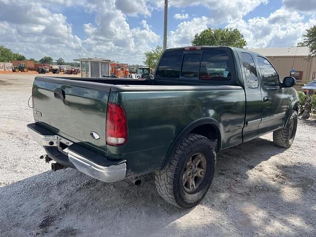 Image of Ford F-150 equipment image 2