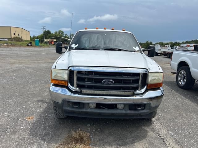 Image of Ford F-250 equipment image 2