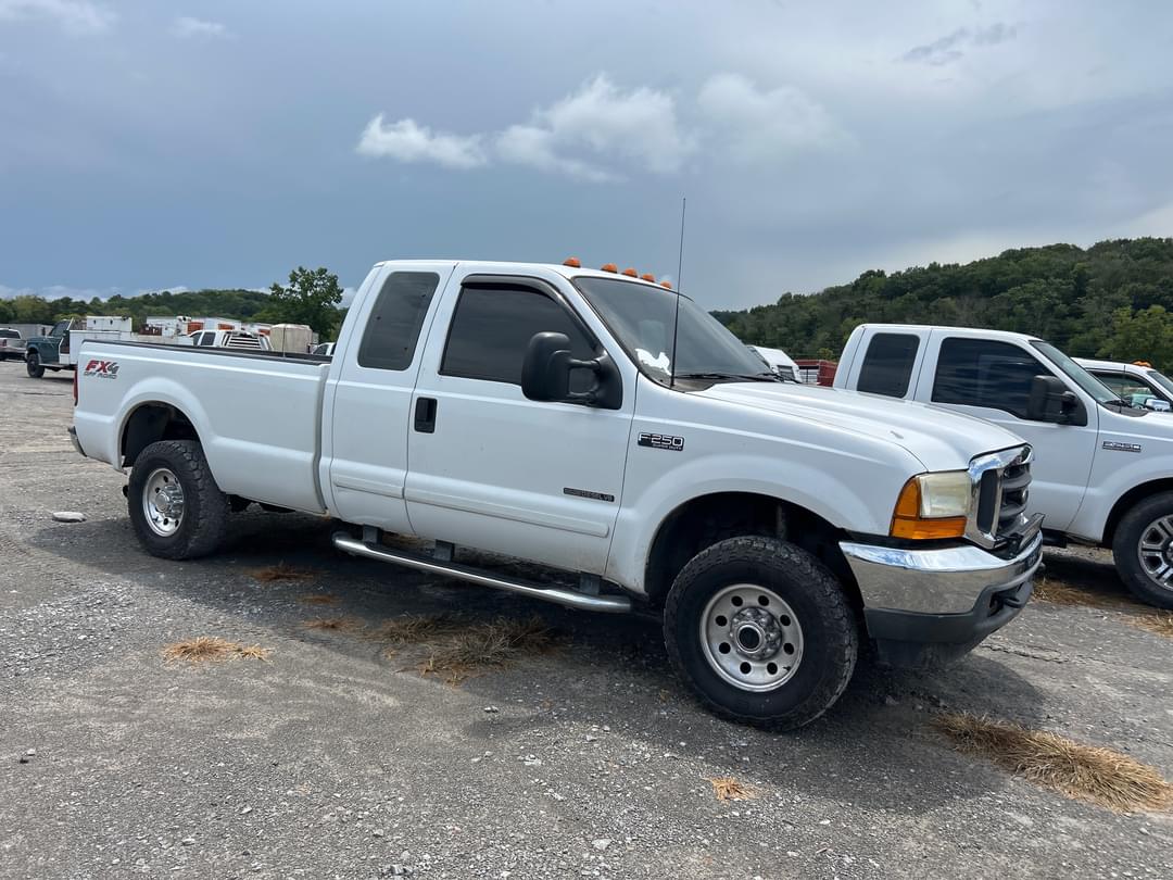 Image of Ford F-250 Primary image