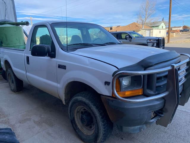 Image of Ford F-250 equipment image 2